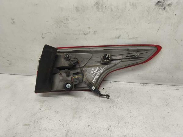 FEU ARRIERE GAUCHE FORD FOCUS  - Vue 2